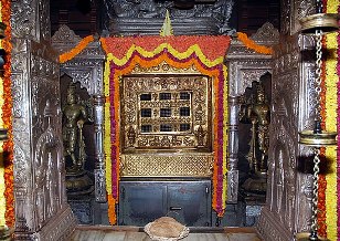 Udupi sri krishna temple - Darshan view from window