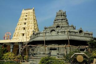 Sri Lakshmi Tirupatamma Devasthanam, Penuganchiprolu, Andhra Pradesh